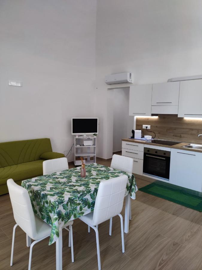 Gdb House Appartement Molfetta Buitenkant foto